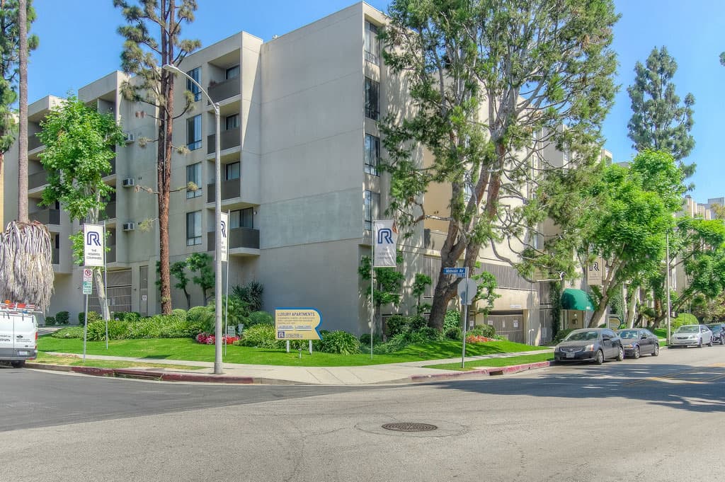 Roberts Rochester, ucla, 10933 Rochester Ave, Los Angeles, CA 90024, USA