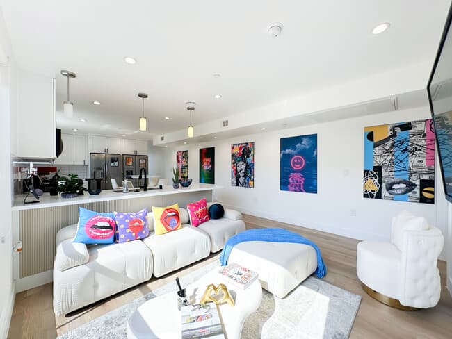 1338 W 35th Pl, usc, 1338 W 35th Pl, Los Angeles, CA 90007, USA