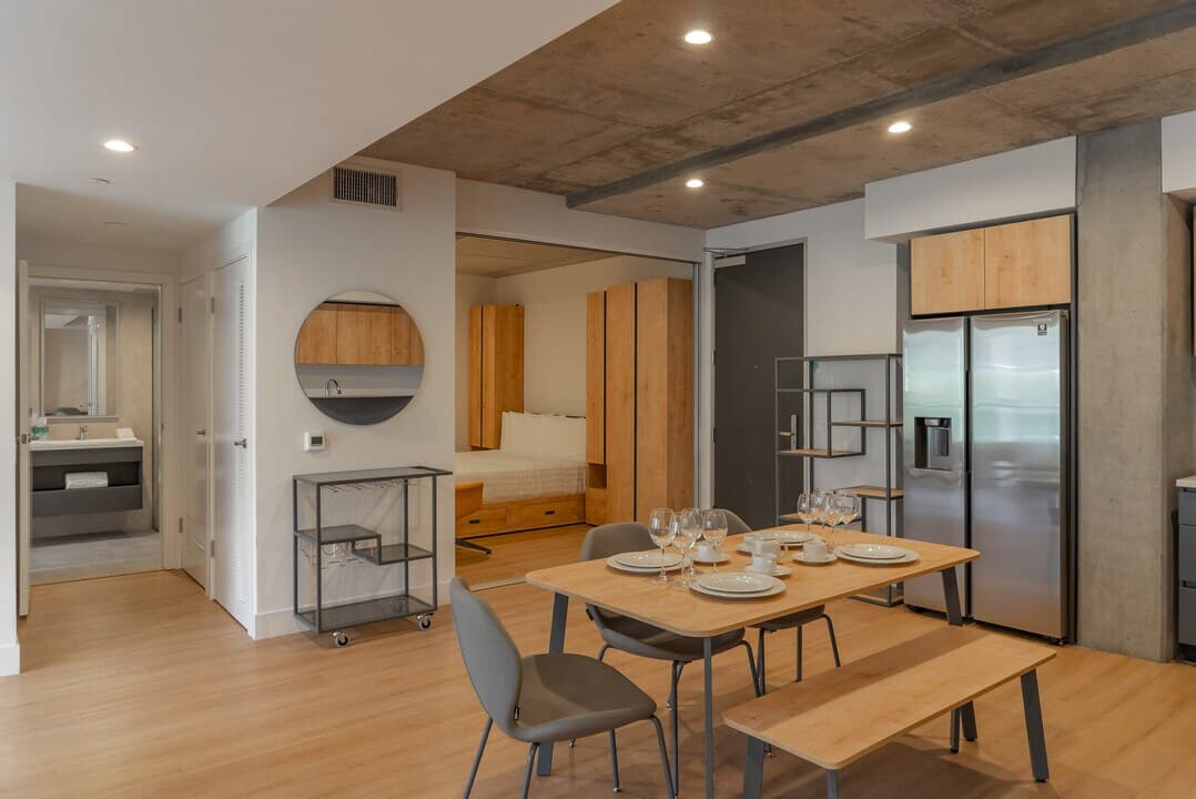 TENTEN Downtown, usc, 1027 Wilshire Blvd, Los Angeles, CA 90017, USA