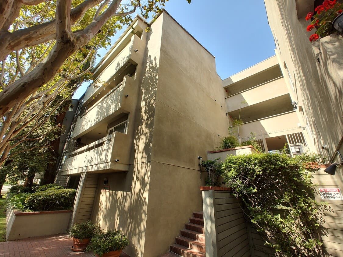 1888 Greenfield Ave, ucla, 1888 Greenfield Ave, Los Angeles, CA 90025
