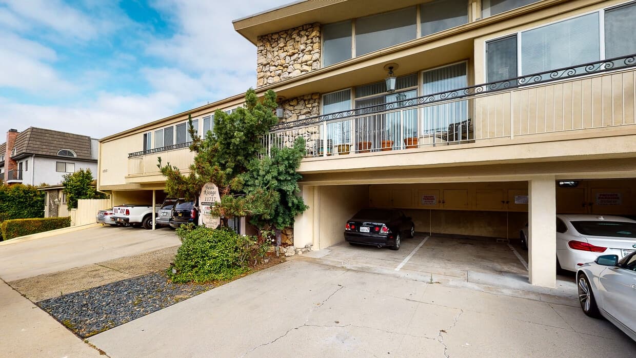 Beau Rivage Apartments, ucla, 11717 Darlington Ave, Los Angeles, CA 90049