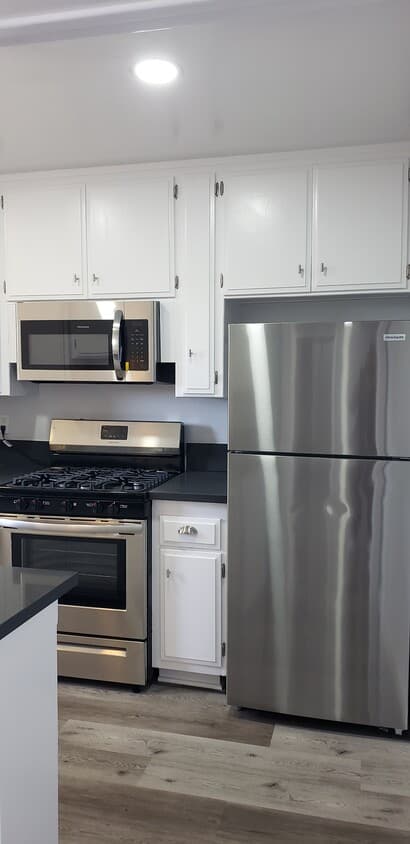 West Brent Apartments, ucla, 11728 Dorothy St, Los Angeles, CA 90049
